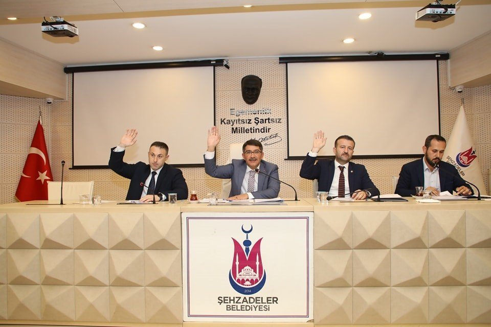 Şehzadeler Belediye Meclisi gündemindeki maddeleri görüştü