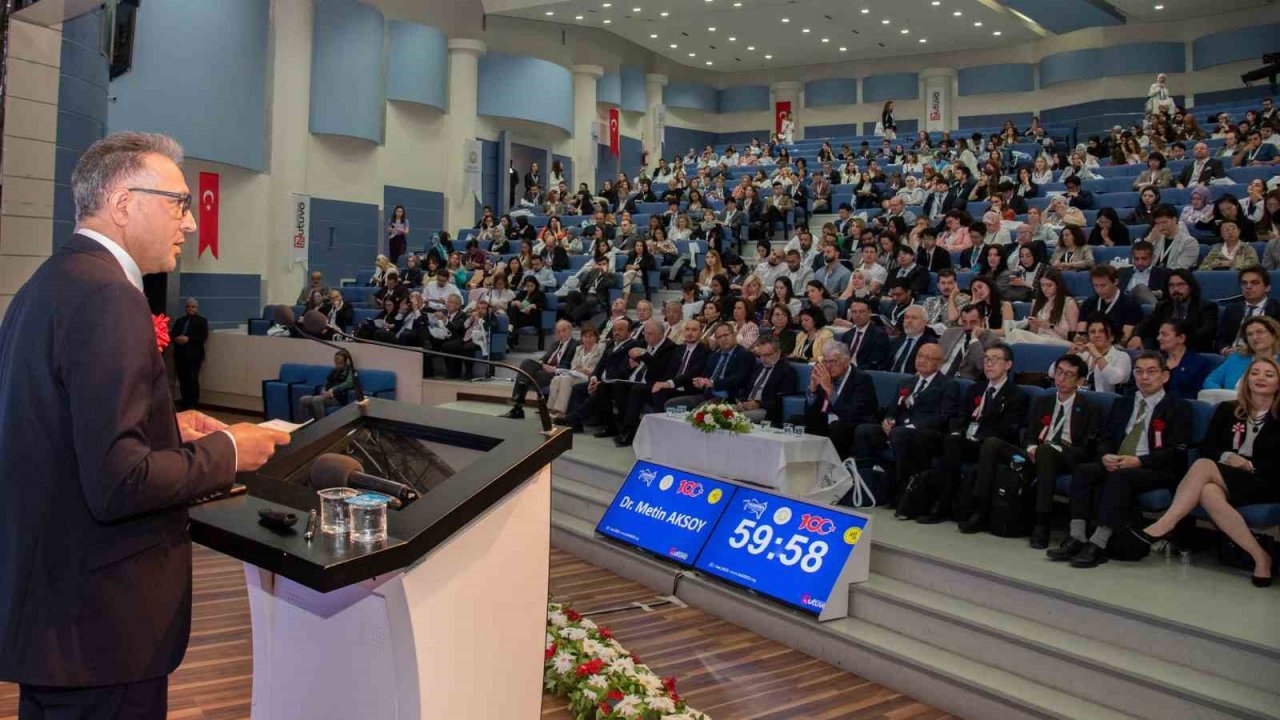 Uluslararası Adeziv Diş Hekimliği Kongresi, SÜ ev sahipliğinde başladı