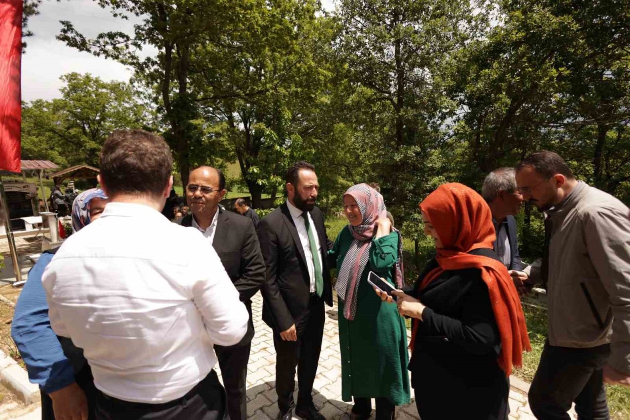 Simavlı şehit Uzman Onbaşı Ali Yılmaz mezarı başında anıldı