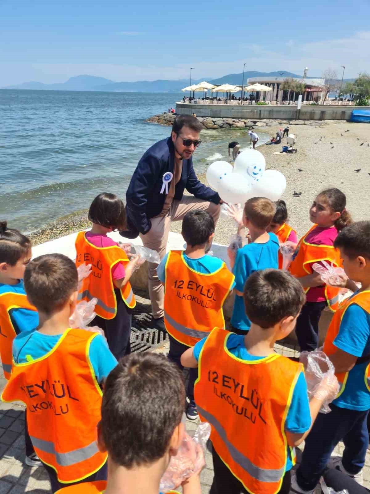 Mudanya’da izmaritler toplandı