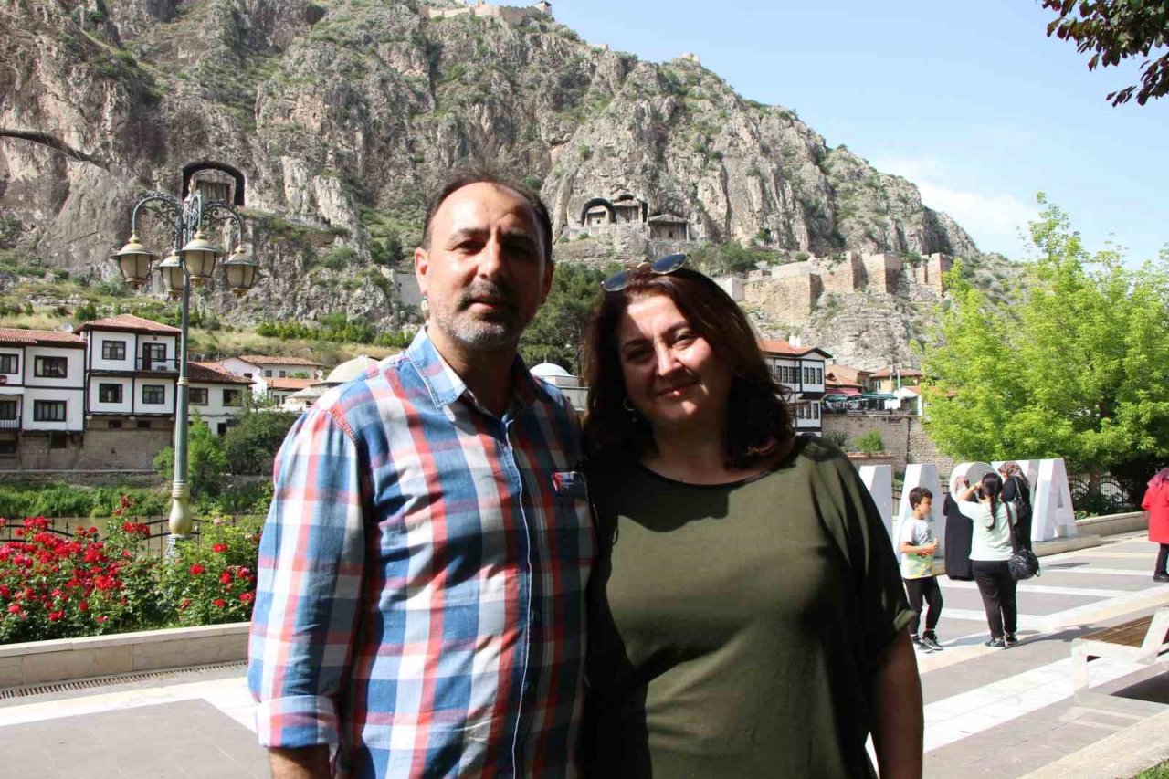 Amasya’da Cumhurbaşkanı Erdoğan için kaleden top atışları yapıldı