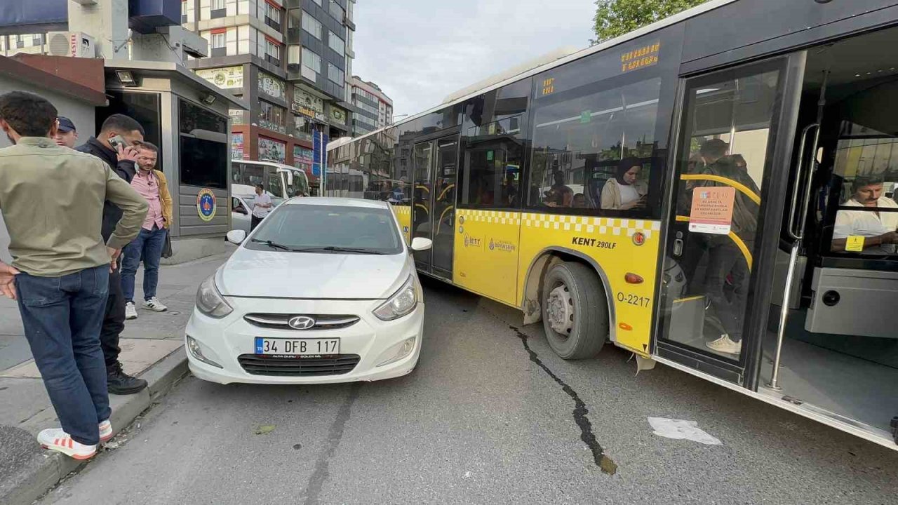 İETT otobüsü yanlış park edilen araçtan dolayı geçemedi: Metrelerce araç kuyruğu oluştu