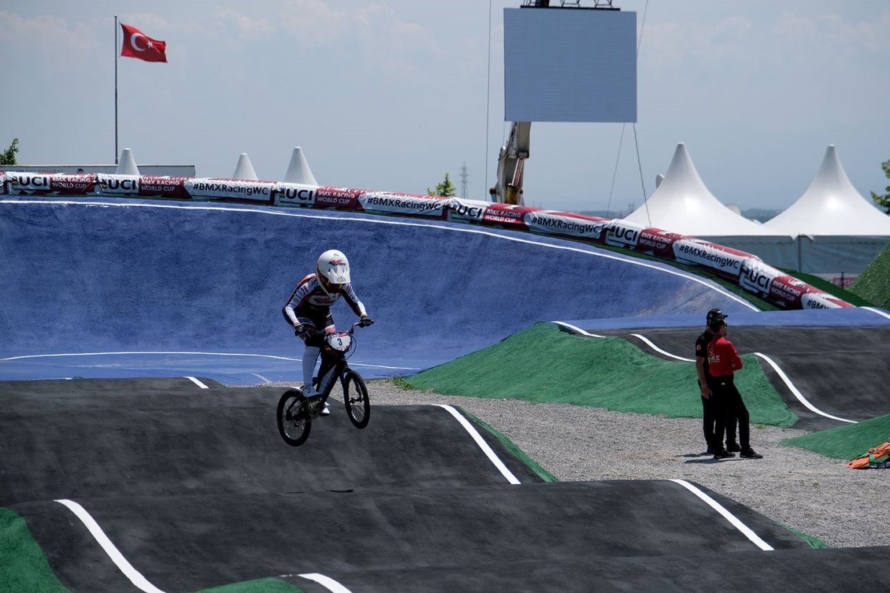 BMX Dünya Kupası sporculardan Sakarya’ya övgü dolu sözler