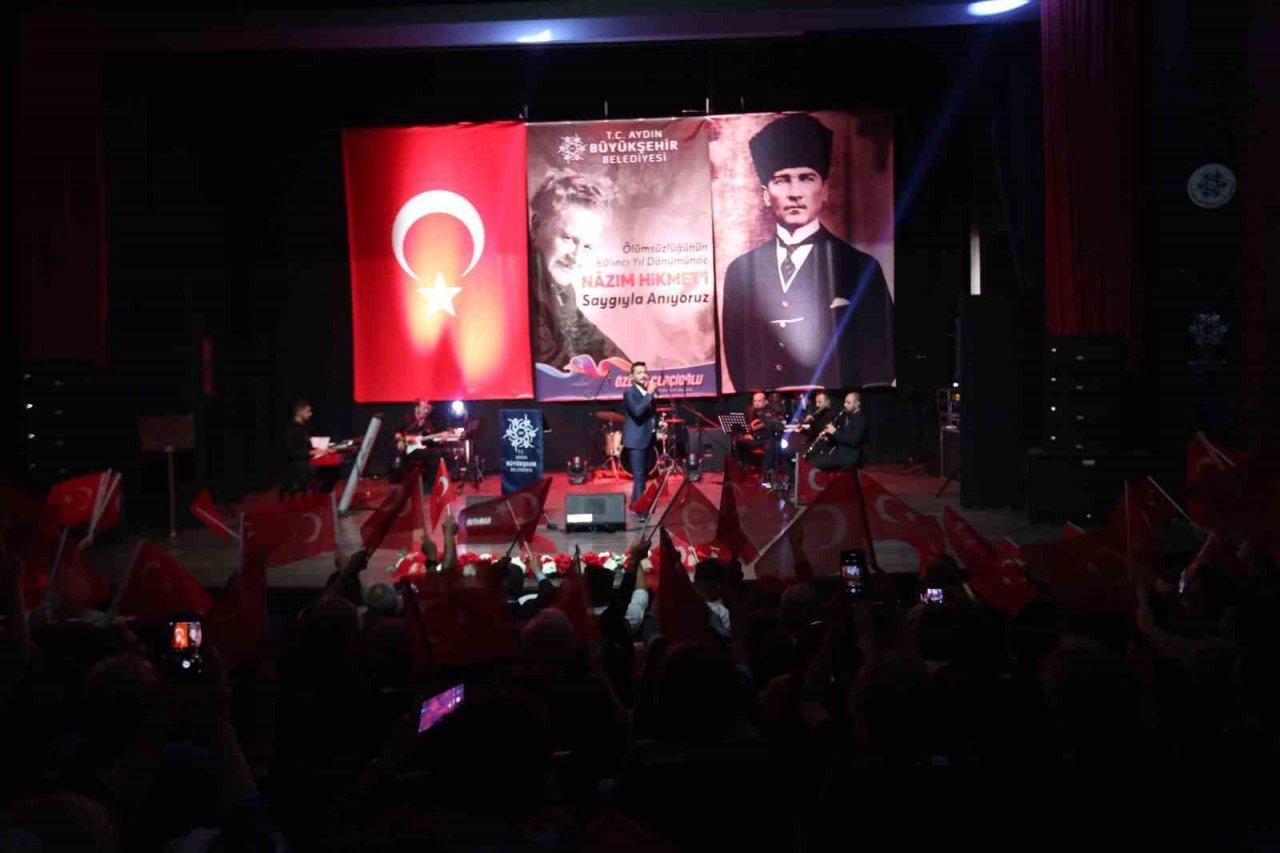 Aydın Büyükşehir Belediyesi Nazım Hikmet’i andı