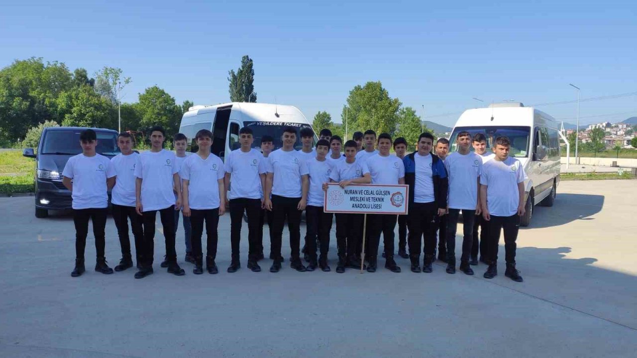 Öğrenciler "Çevremiz Geleceğimiz" dediler