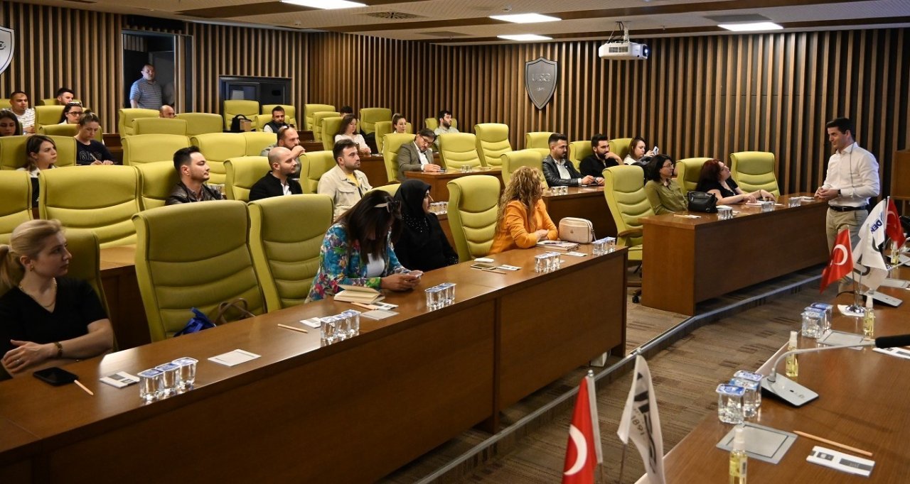 DENİB Akademi, Denizli ve Uşak’ta güçlü bir marka oluşturmanın yöntemlerini anlattı