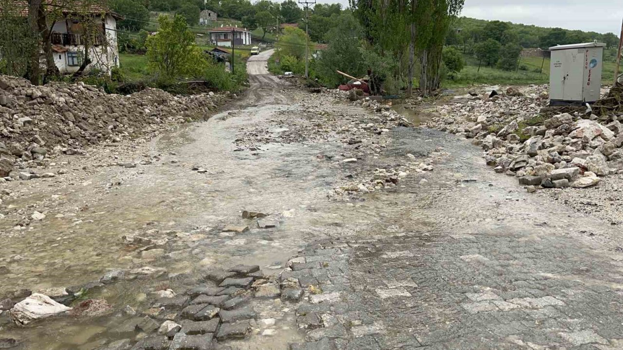 Selin vurduğun Seyitgazi’de yaralar sarılıyor