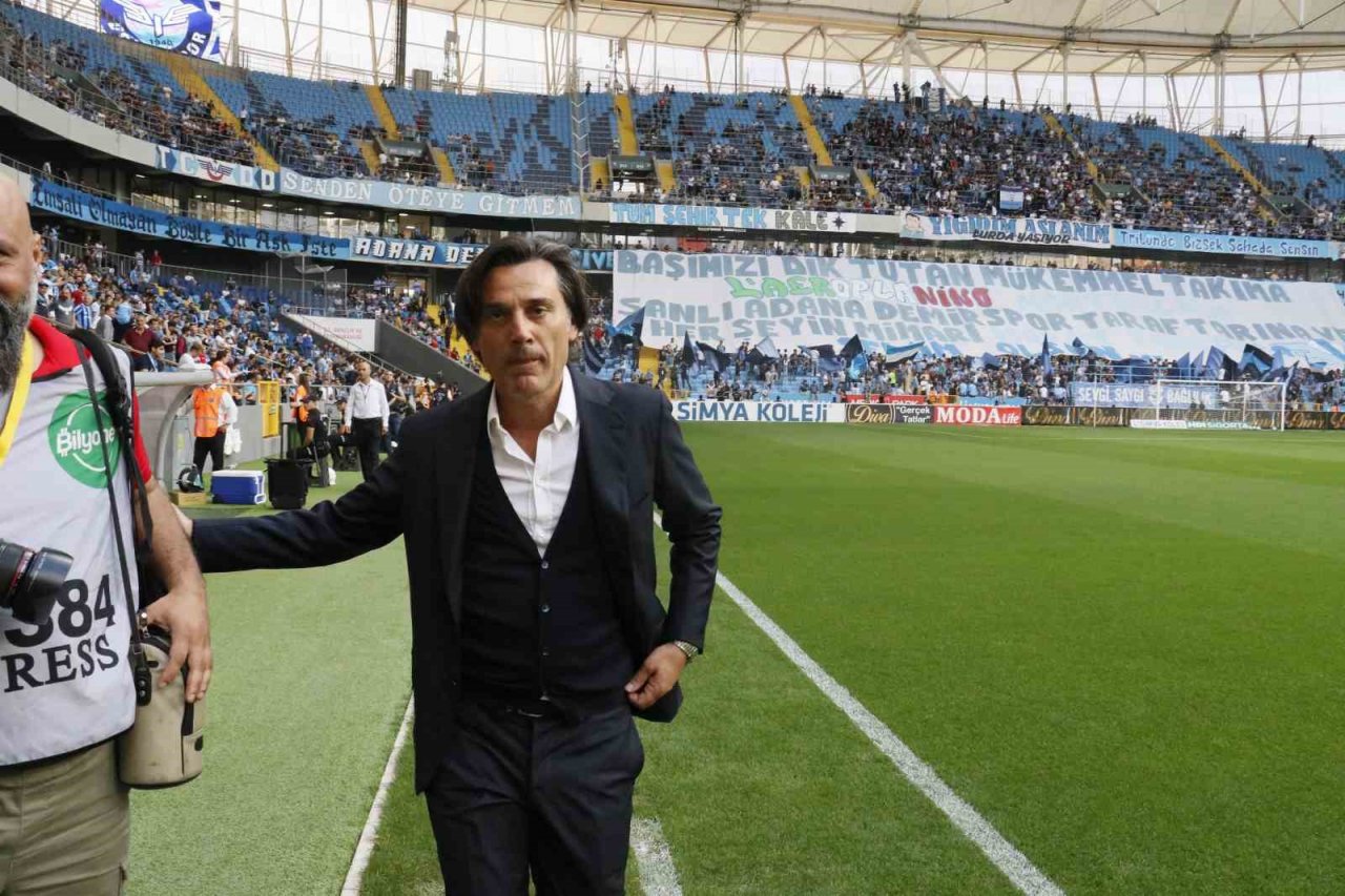 Montella, taraftarı selamladı