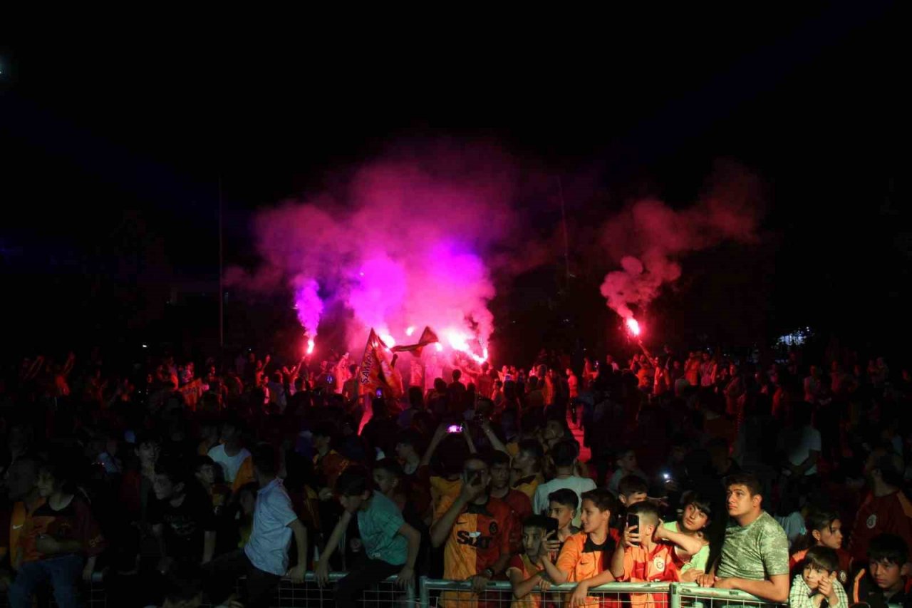 Kilis’te şampiyonluk kutlamaları devam ediyor