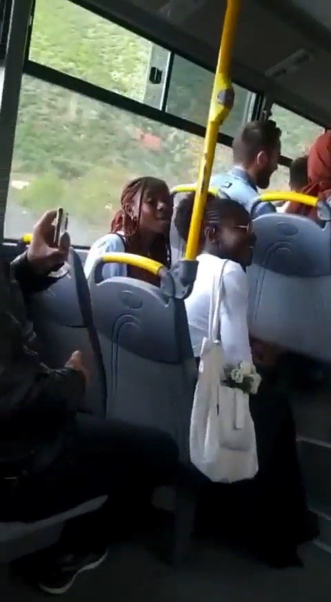 Afrikalı öğrenciler Gümüşhane’de dolmuşta konser verirse...