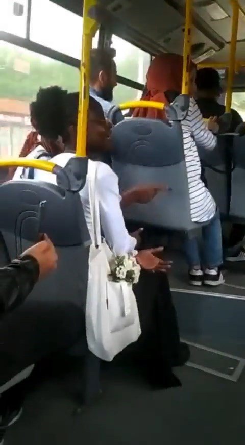 Afrikalı öğrenciler Gümüşhane’de dolmuşta konser verirse...