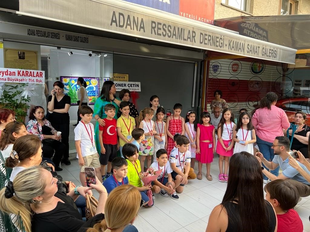 Adana’da minik öğrencilerden karma sergi