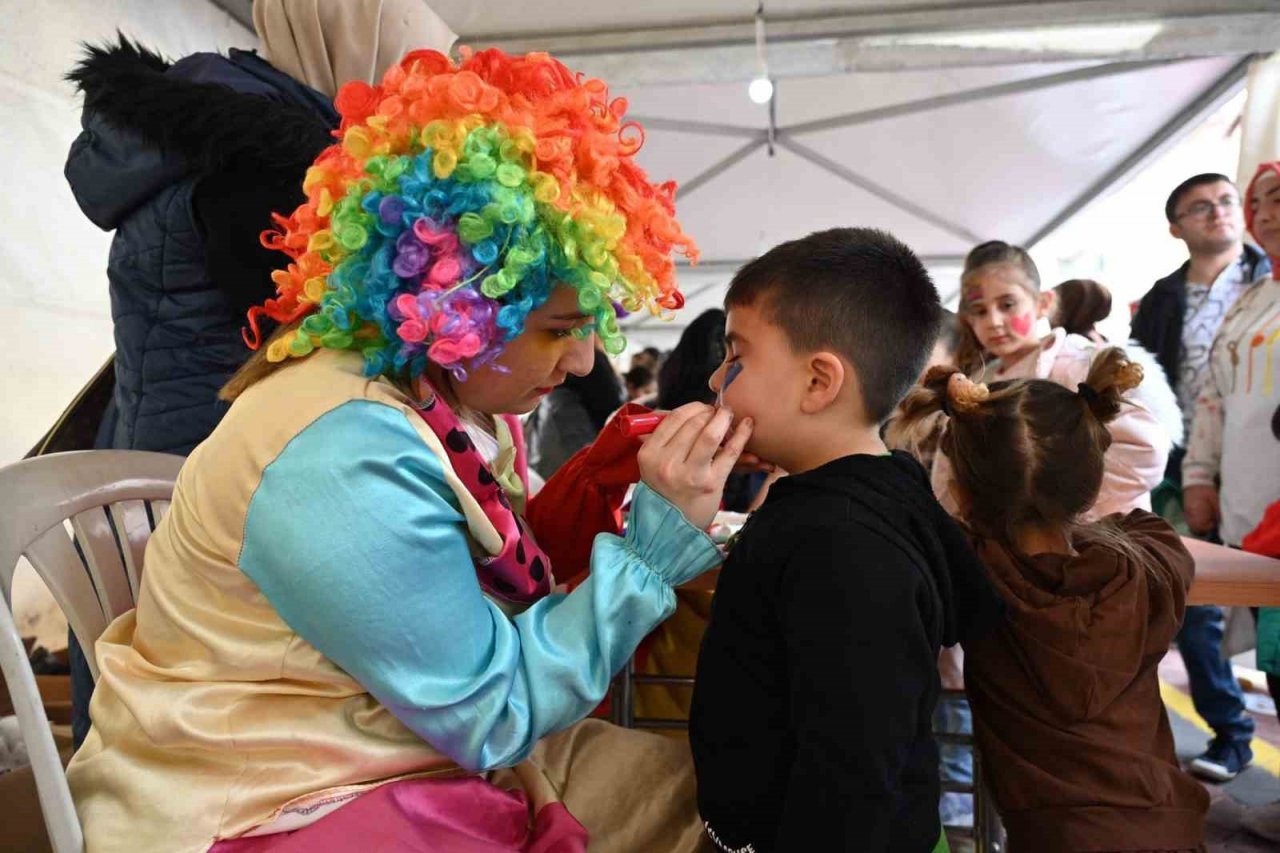 Türkiye’nin gül bahçesi Isparta’da festival coşkusu devam ediyor