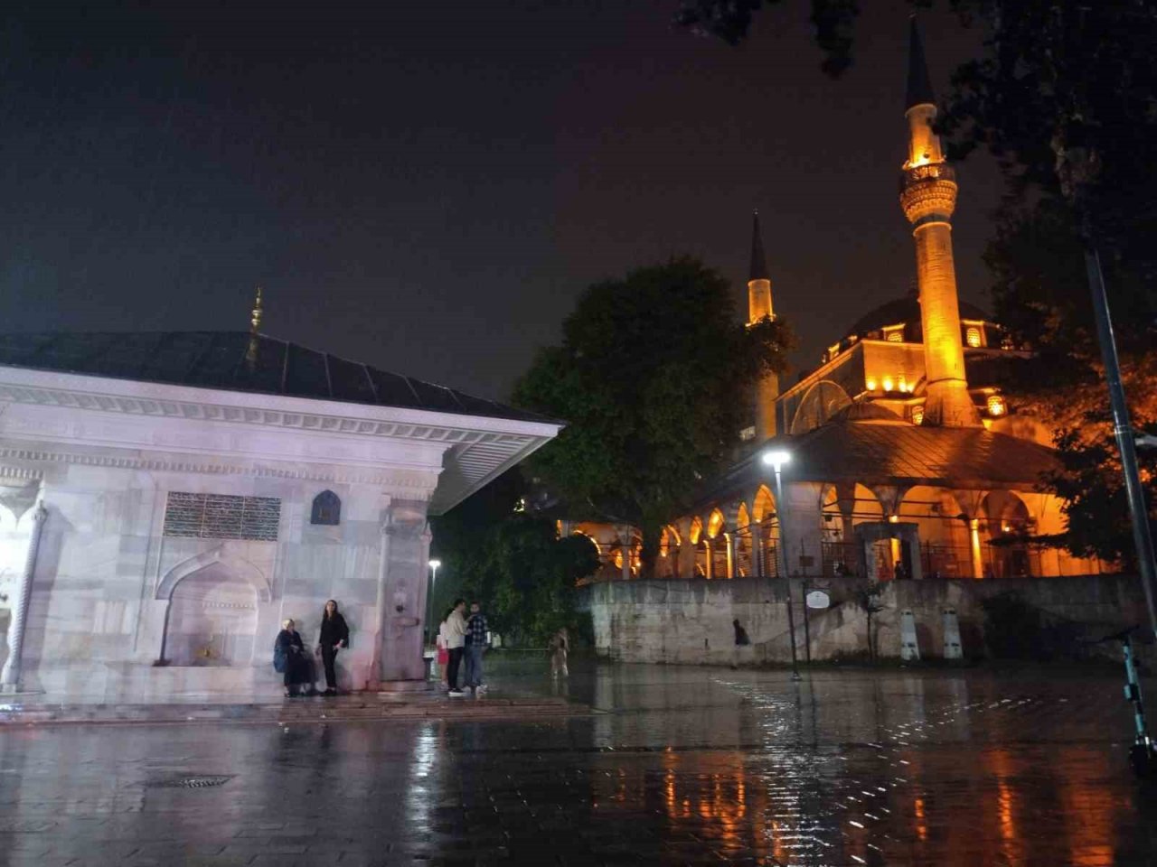 İstanbul’da sağanak yağış başladı