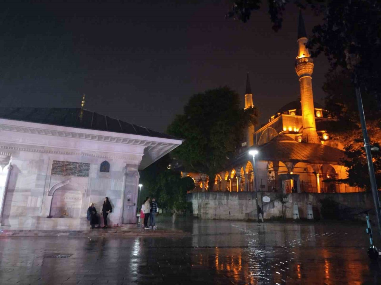 İstanbul’da sağanak yağış başladı