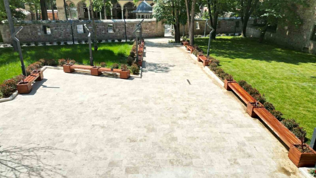 Yeni Cuma’da son rötuşlar