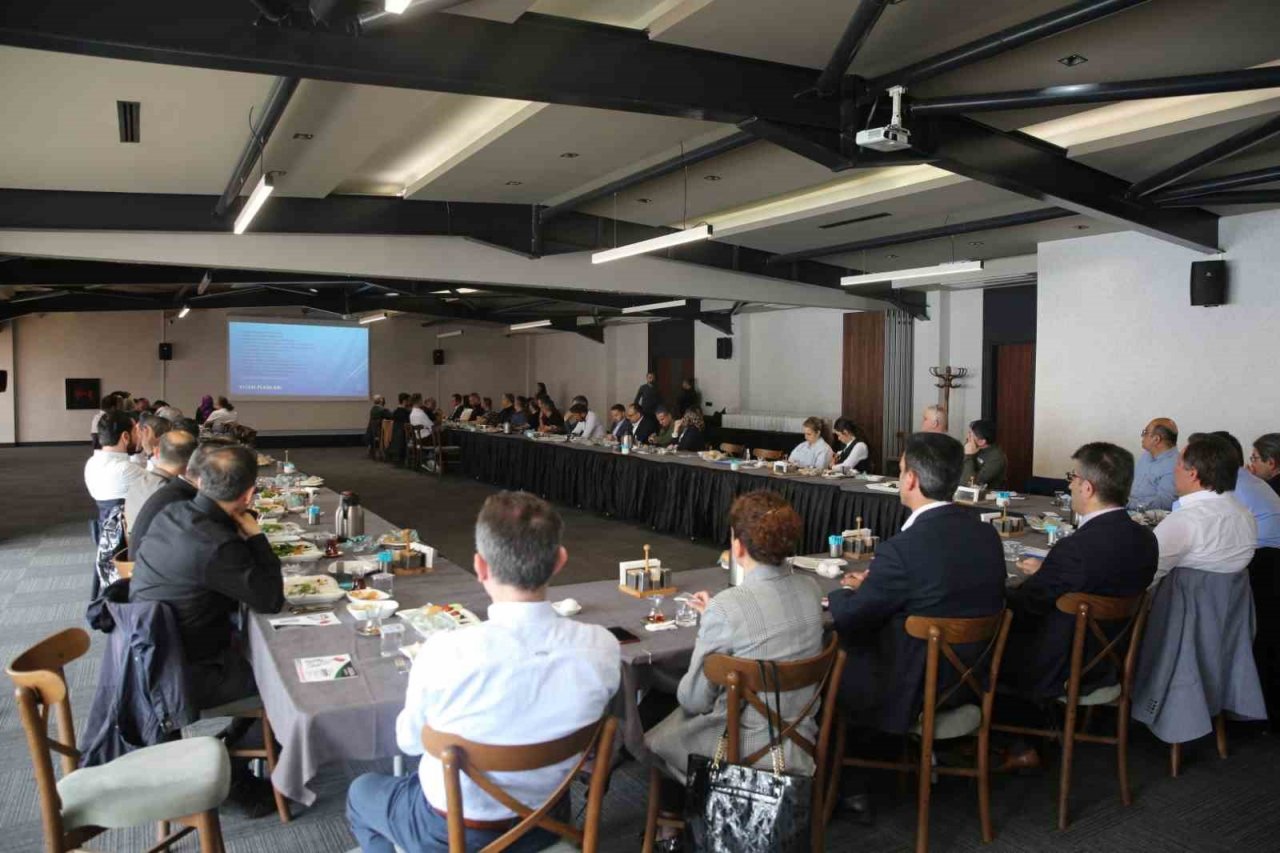 Kocaeli’de yapılan değişiklikler masaya yatırıldı