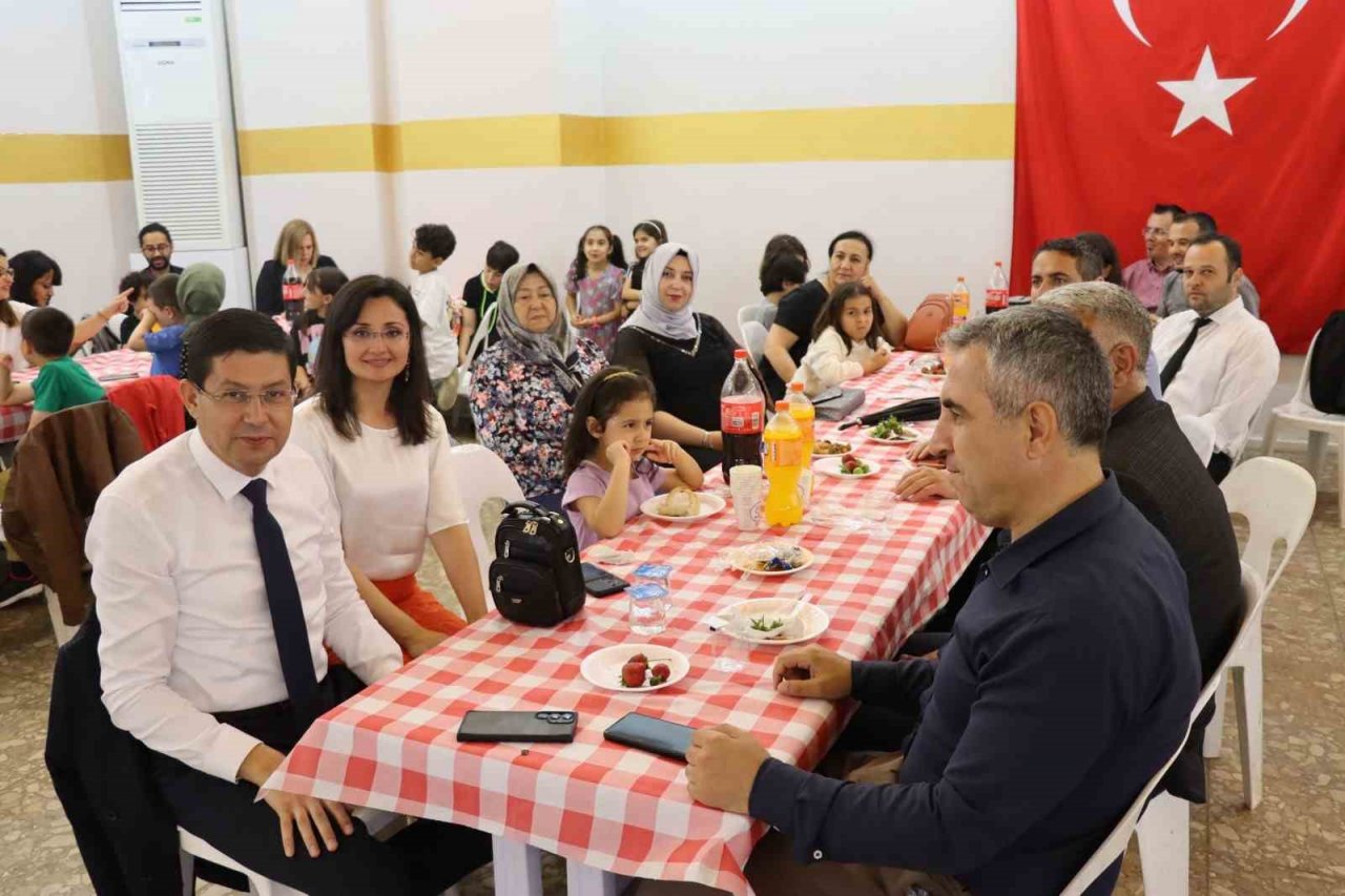 Nazilli Belediyesi’nden Mako heyeti onuruna veda yemeği