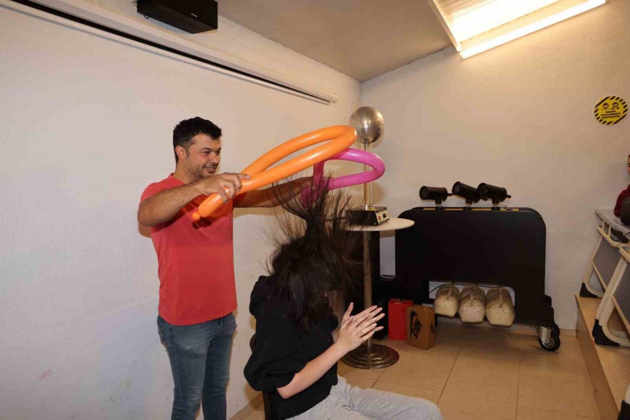 Marmaris Bilim Parkı yabancı öğrencileri ağırladı