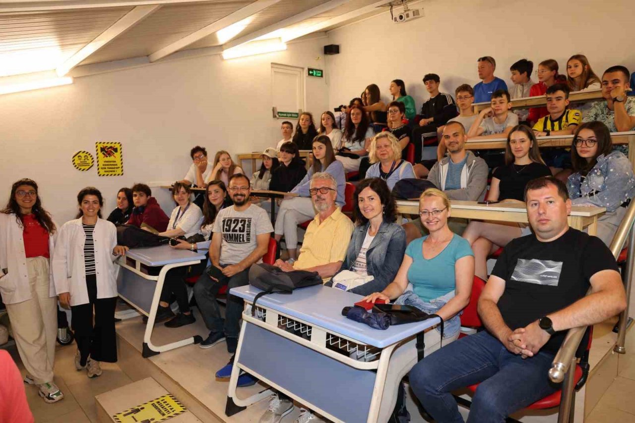Marmaris Bilim Parkı yabancı öğrencileri ağırladı