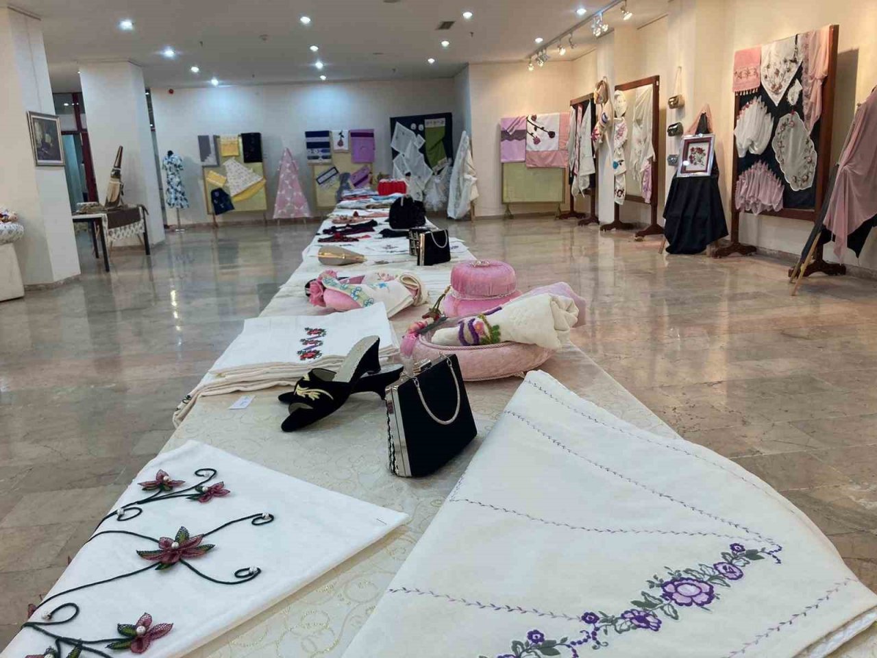 MELMEK yılsonu sergisi açıldı