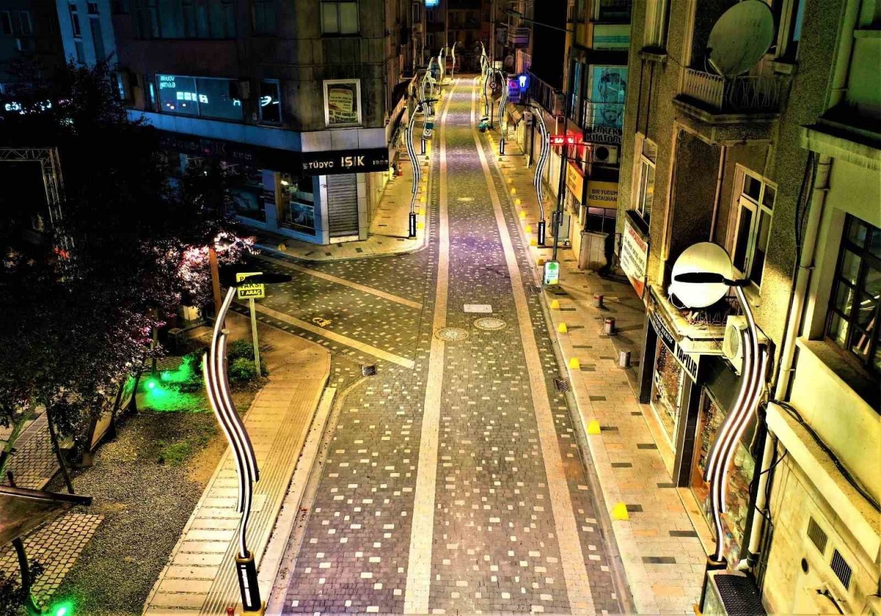 Başkan Tören: “Tarihi mahallelerimizi yenilemeye devam ediyoruz”