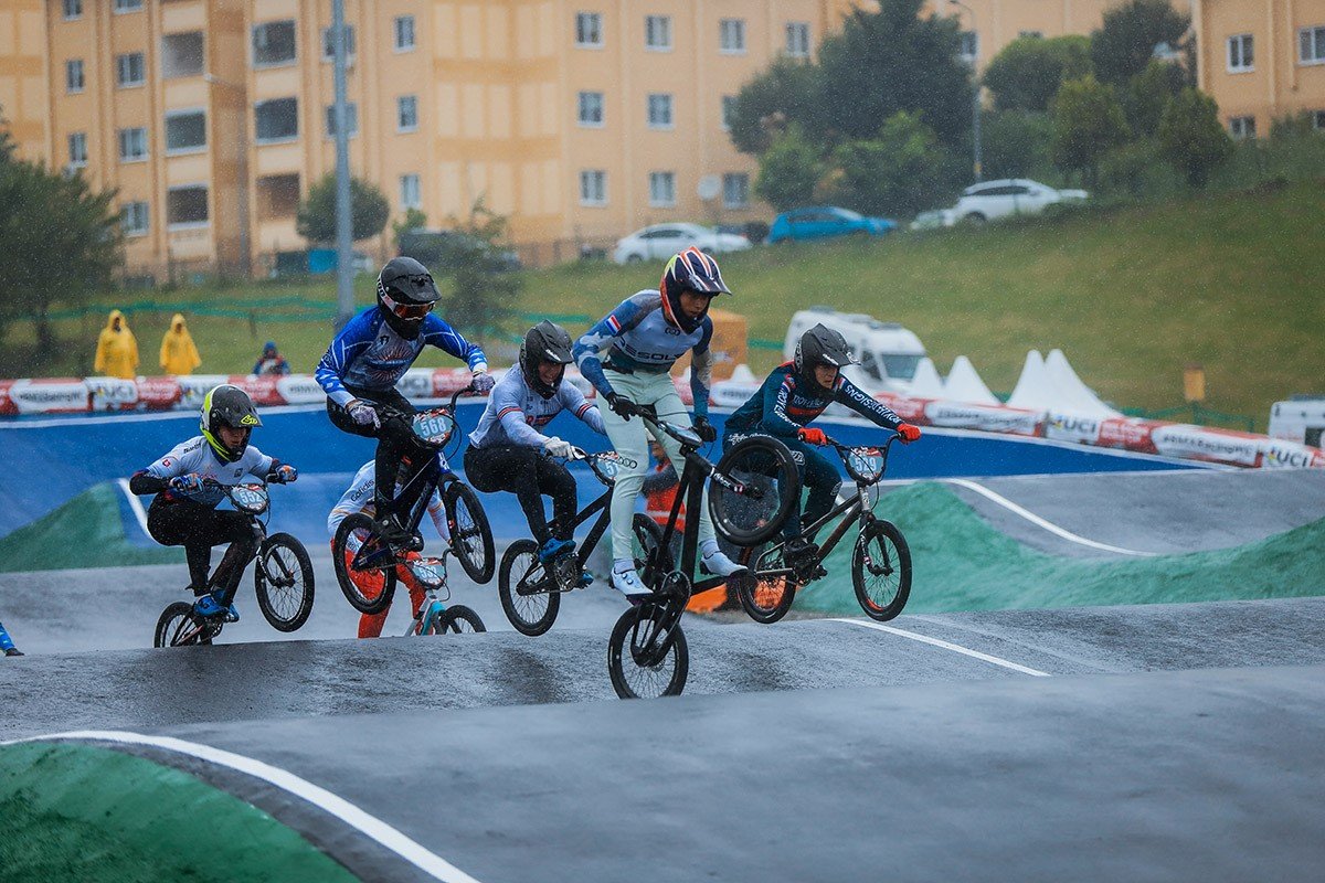 Ayçiçeği Bisiklet Vadisi’nde heyecan zirve yaptı: Dünya Kupası yarışlarının ilk günü tamamlandı