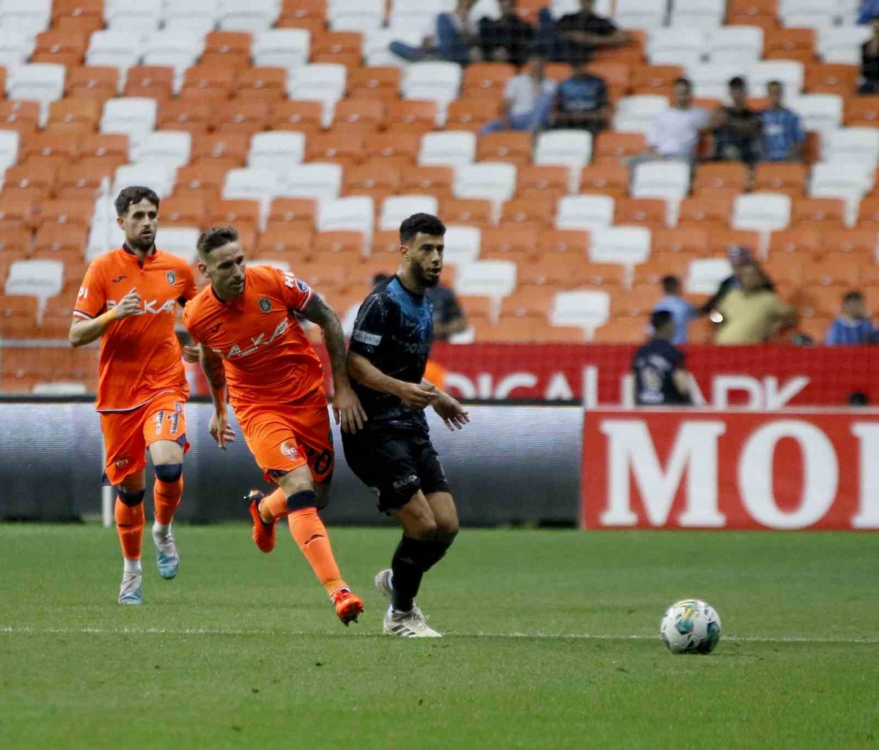 Spor Toto Süper Lig: Adana Demirspor: 2 - Başakşehir: 3 (Maç sonucu)