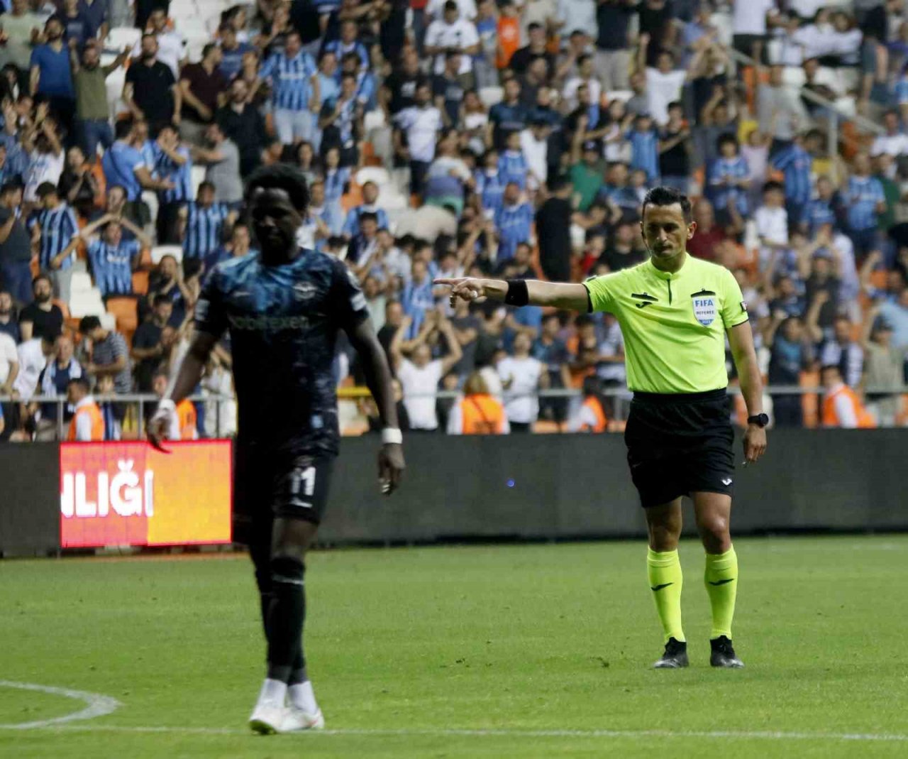 Spor Toto Süper Lig: Adana Demirspor: 2 - Başakşehir: 3 (Maç sonucu)
