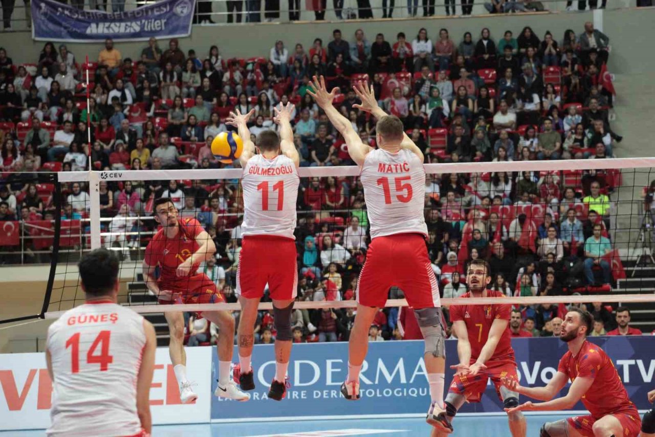CEV Avrupa Altın Ligi: Türkiye: 2 - Romanya: 3