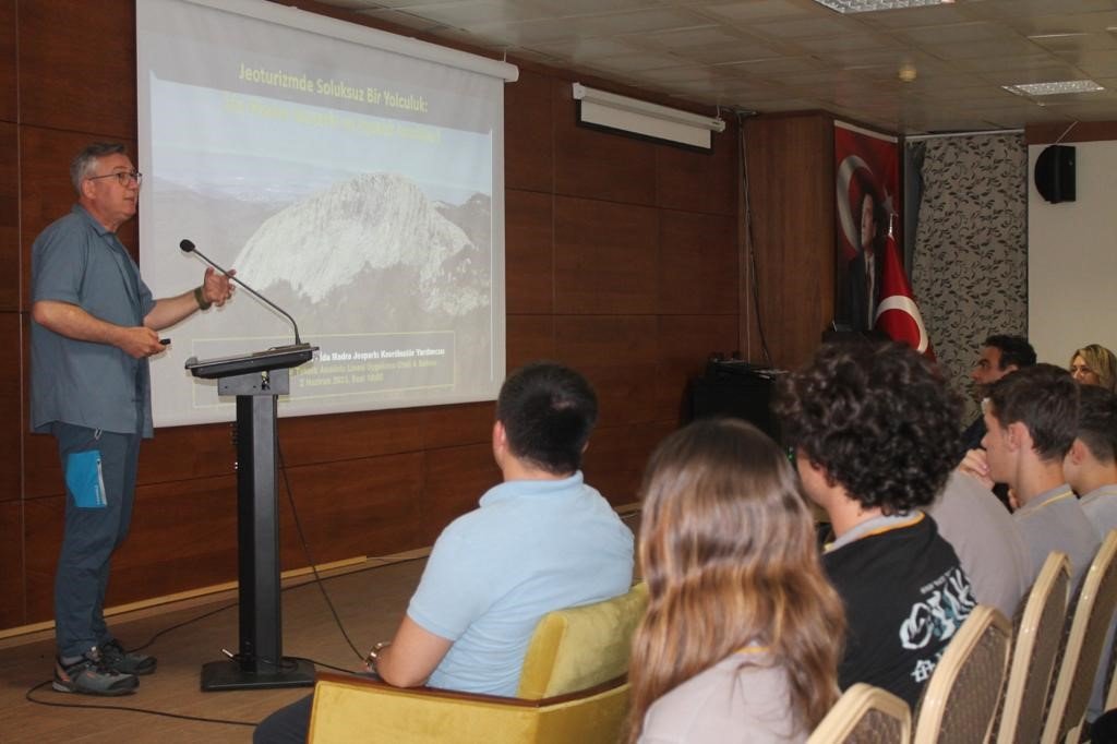 Ayvalık’ta jeoturizmde soluksuz bir yolculuk