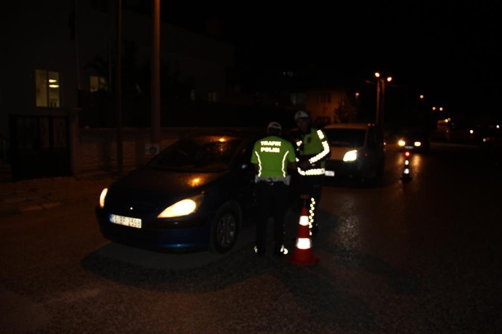 Bolvadin’de asayiş ve trafik denetimi