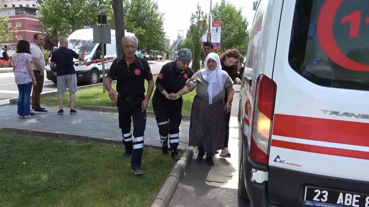 Elazığ’da otomobilin çarptığı çocuk yaralandı