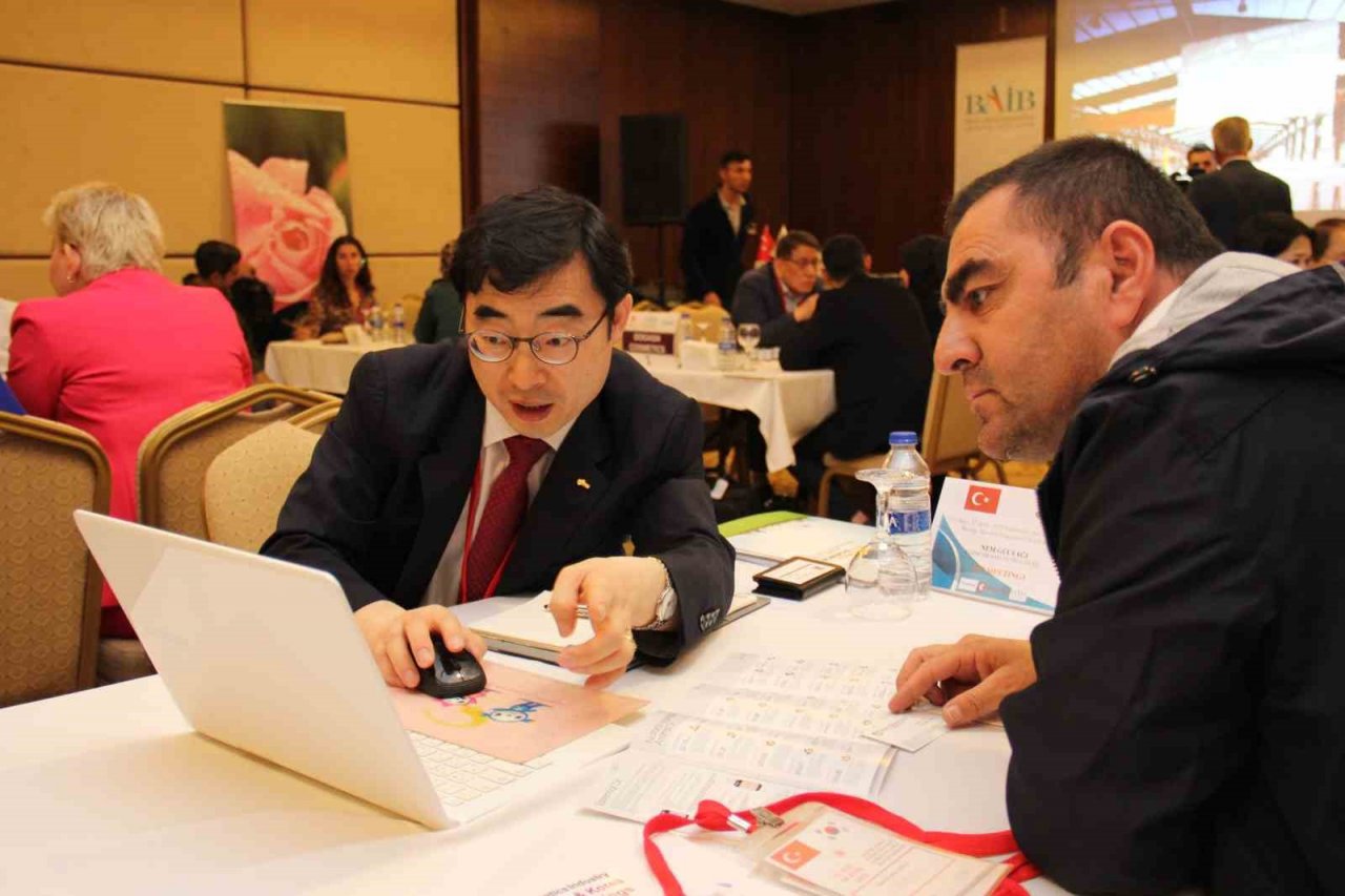 Güney Koreli kozmetik üreticileri Isparta’da