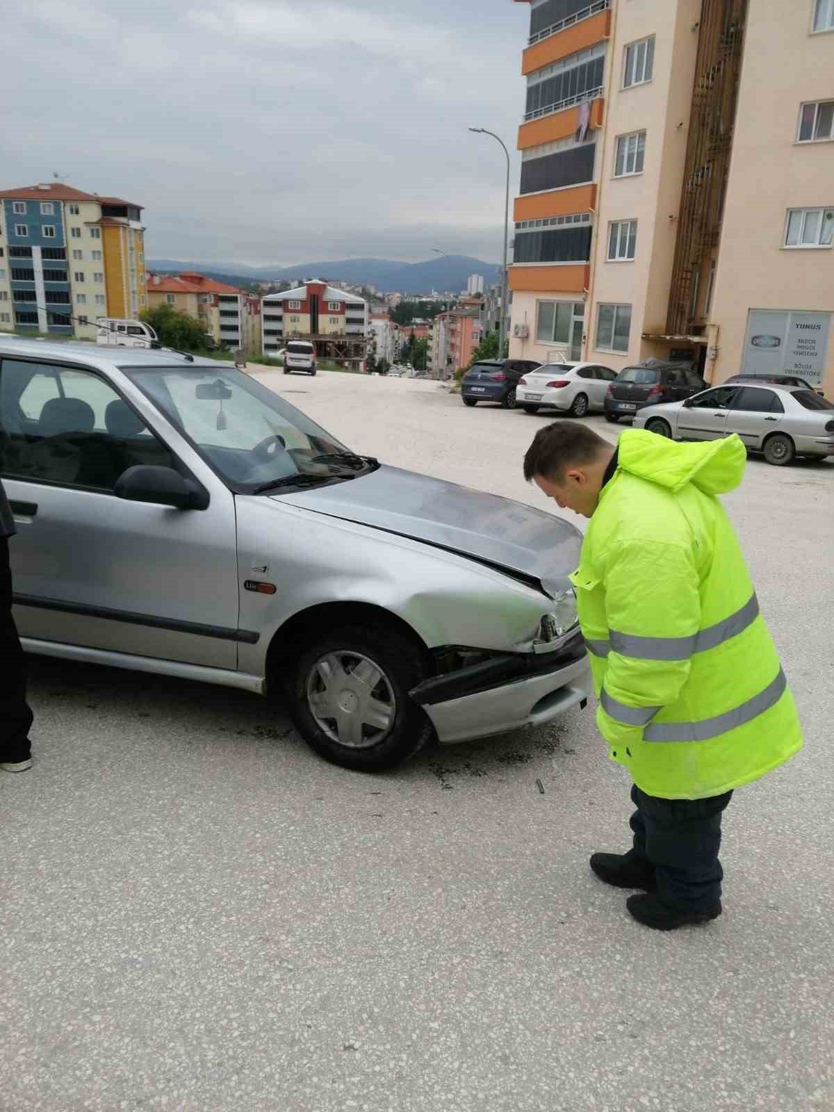 Bilecik’te aynı bölgede maddi hasarlı trafik kazaları meydana geldi