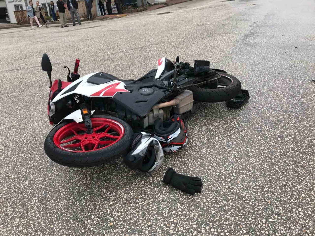 Bilecik’te aynı bölgede maddi hasarlı trafik kazaları meydana geldi