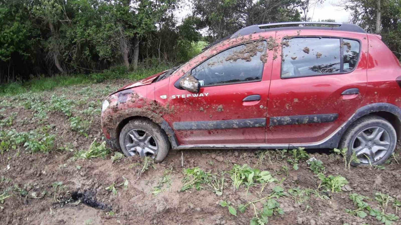 Cip patates tarlasına uçtu: 2 yaralı