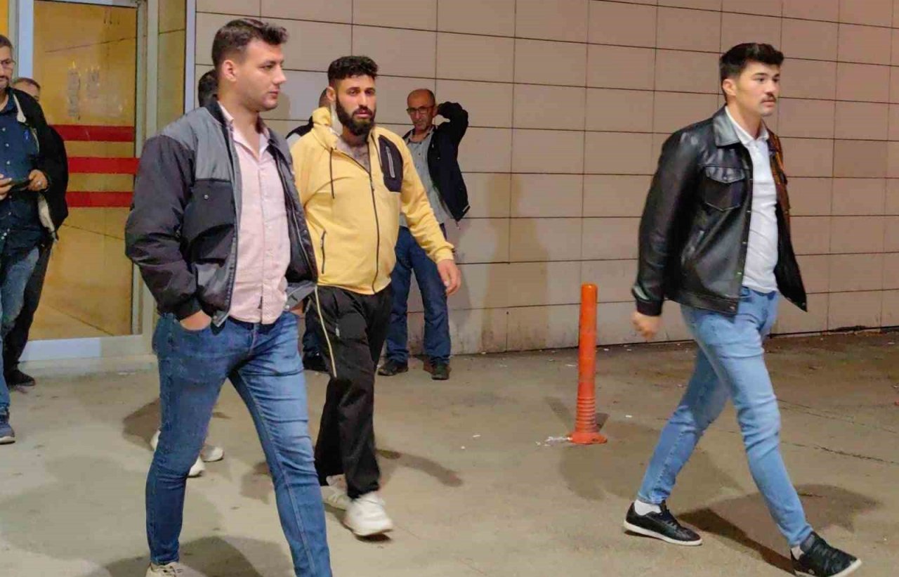 Bursa’da hırsız ev sahibini bıçakladı