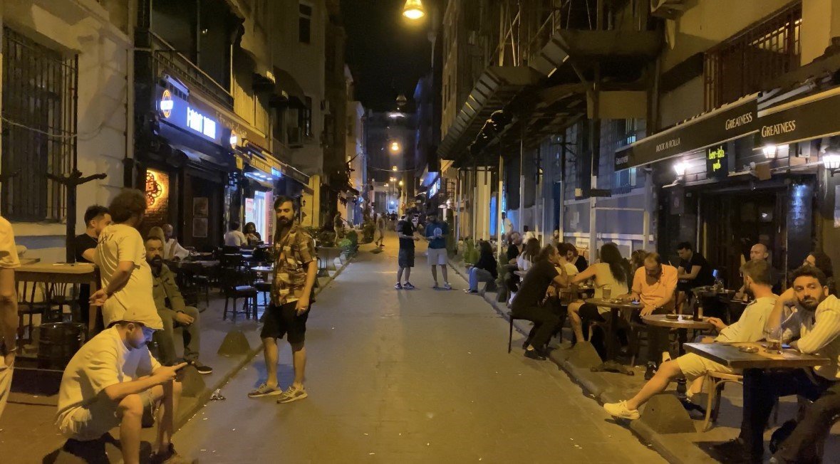Şişli’de gece kulübünde dehşet anları kamerada: Alev alev yandılar