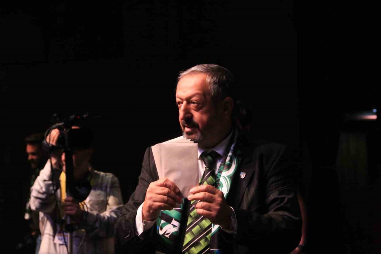 Kocaelispor’da başkan değişmedi