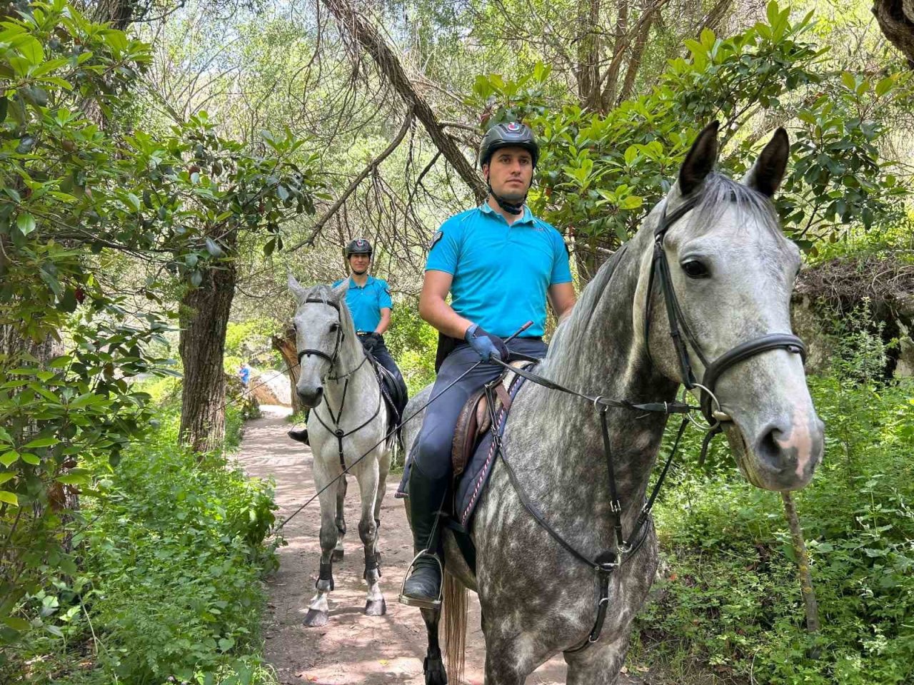Ihlara Vadisi’nde atlı jandarmalar güvenliği sağlıyor