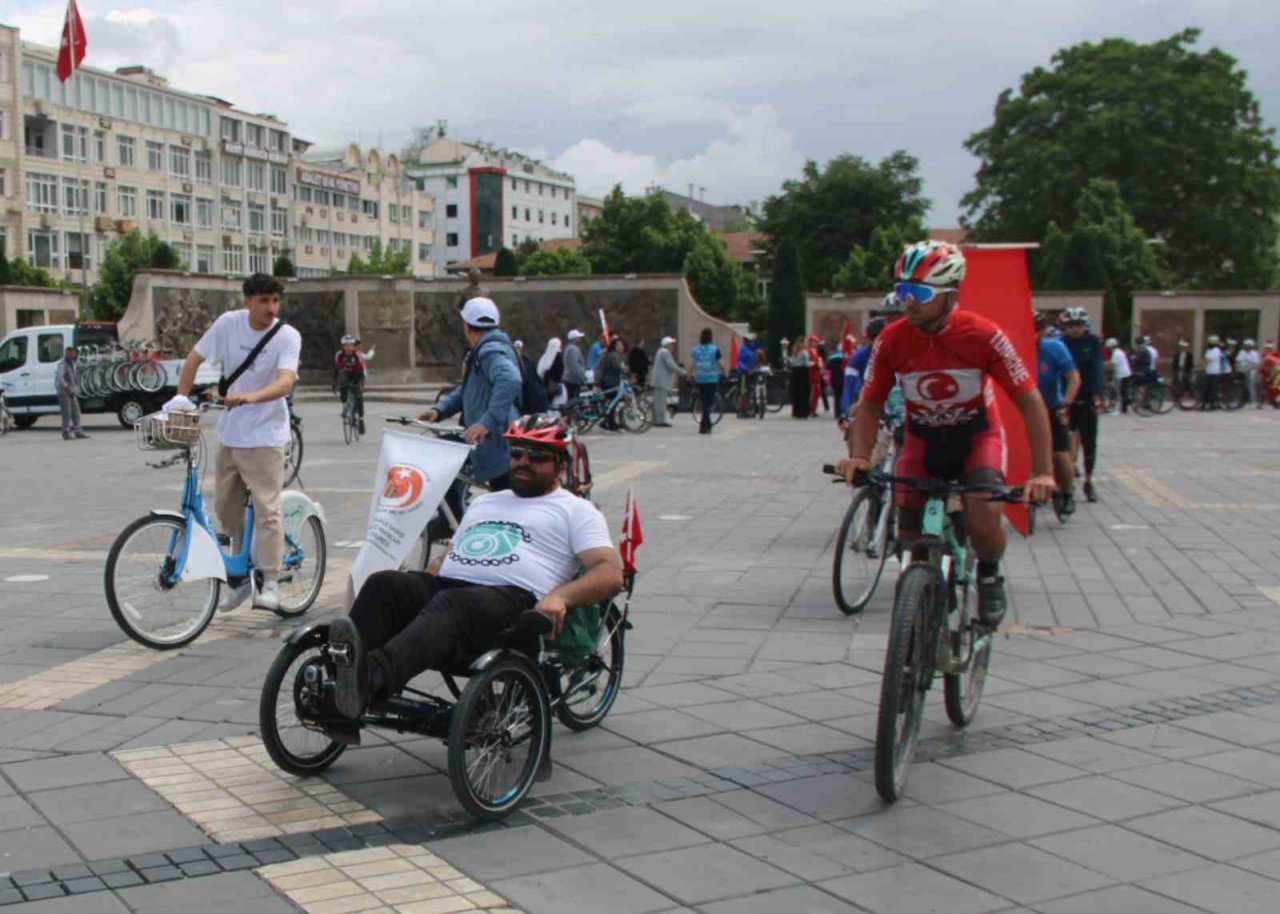 Şehit ve gaziler için pedal çevirdiler
