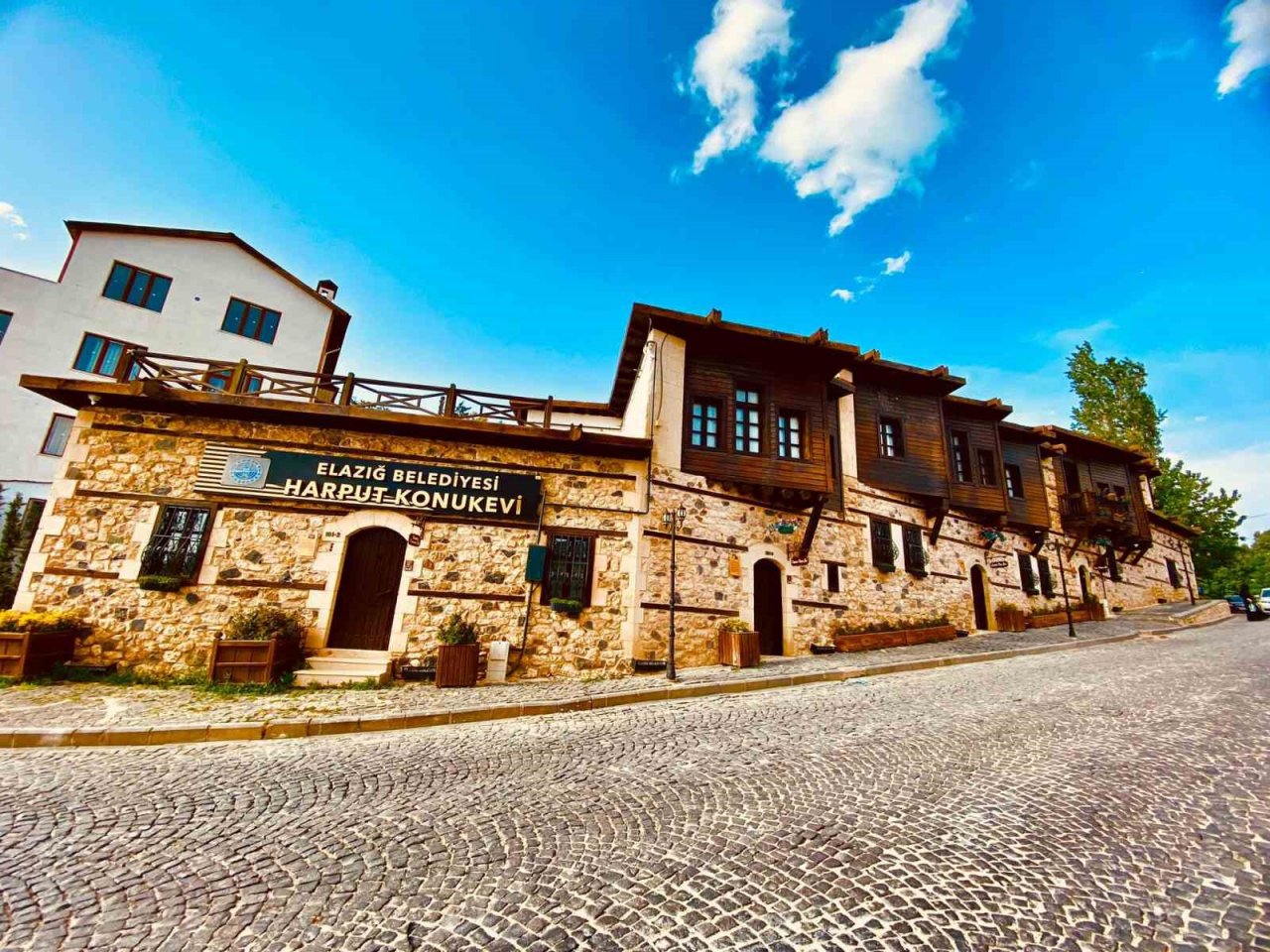 Harput’ta yaz güzelliği