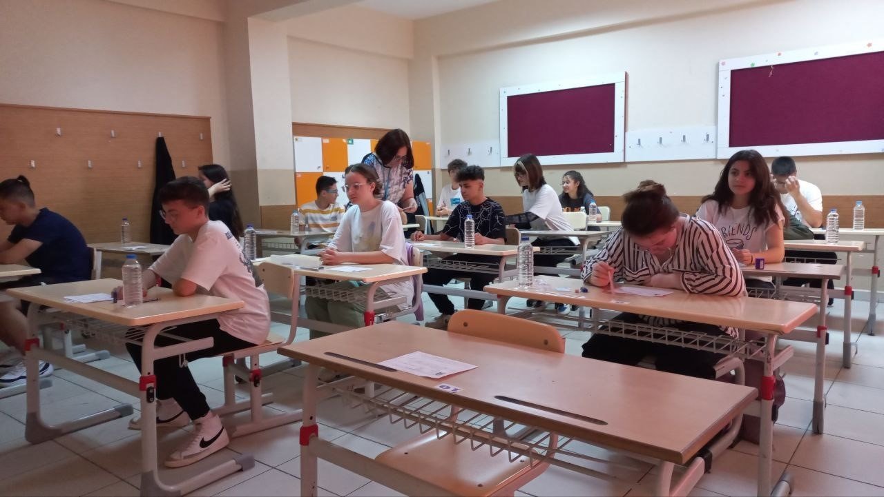 Edirne’de LGS sınavına girecek öğrenci: “Hocam ben kimliğimi almayı unuttum”