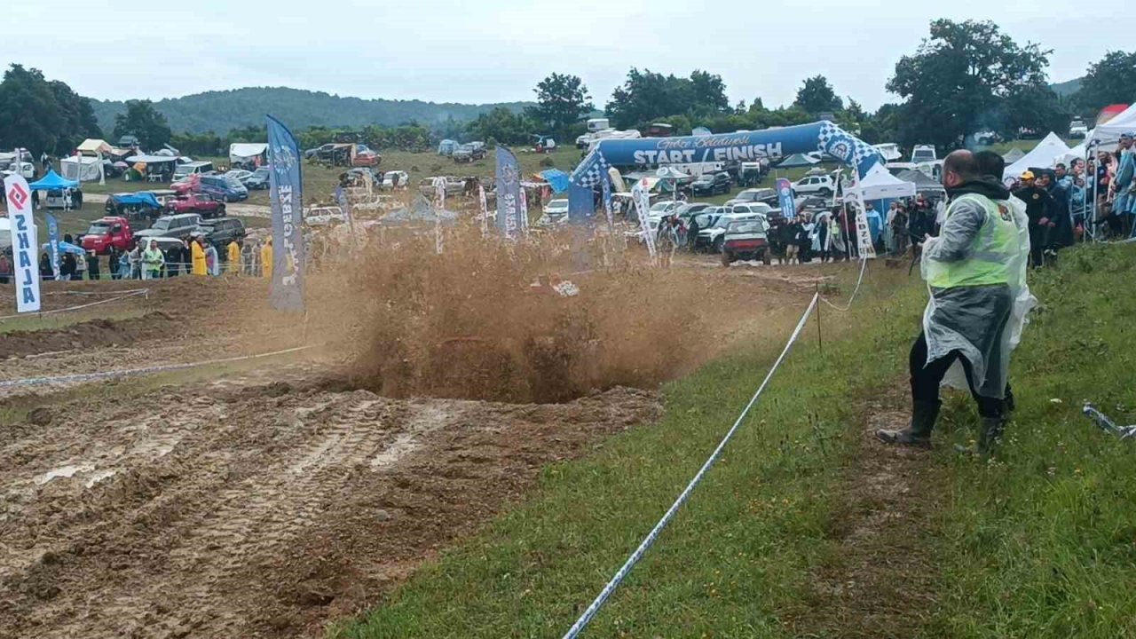 Off-Road Festivali’nde kadınların inanılmaz performansı ağızları açık bıraktı