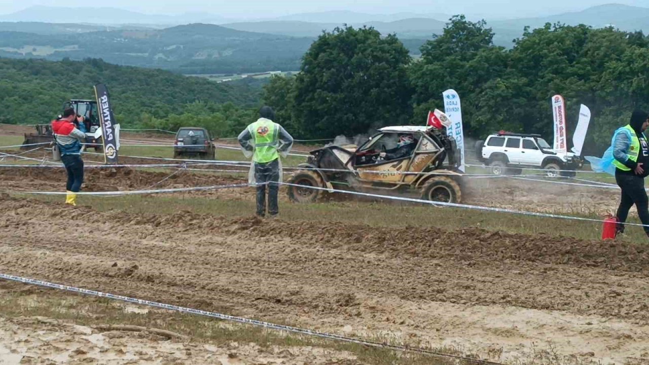 Off-Road Festivali’nde kadınların inanılmaz performansı ağızları açık bıraktı