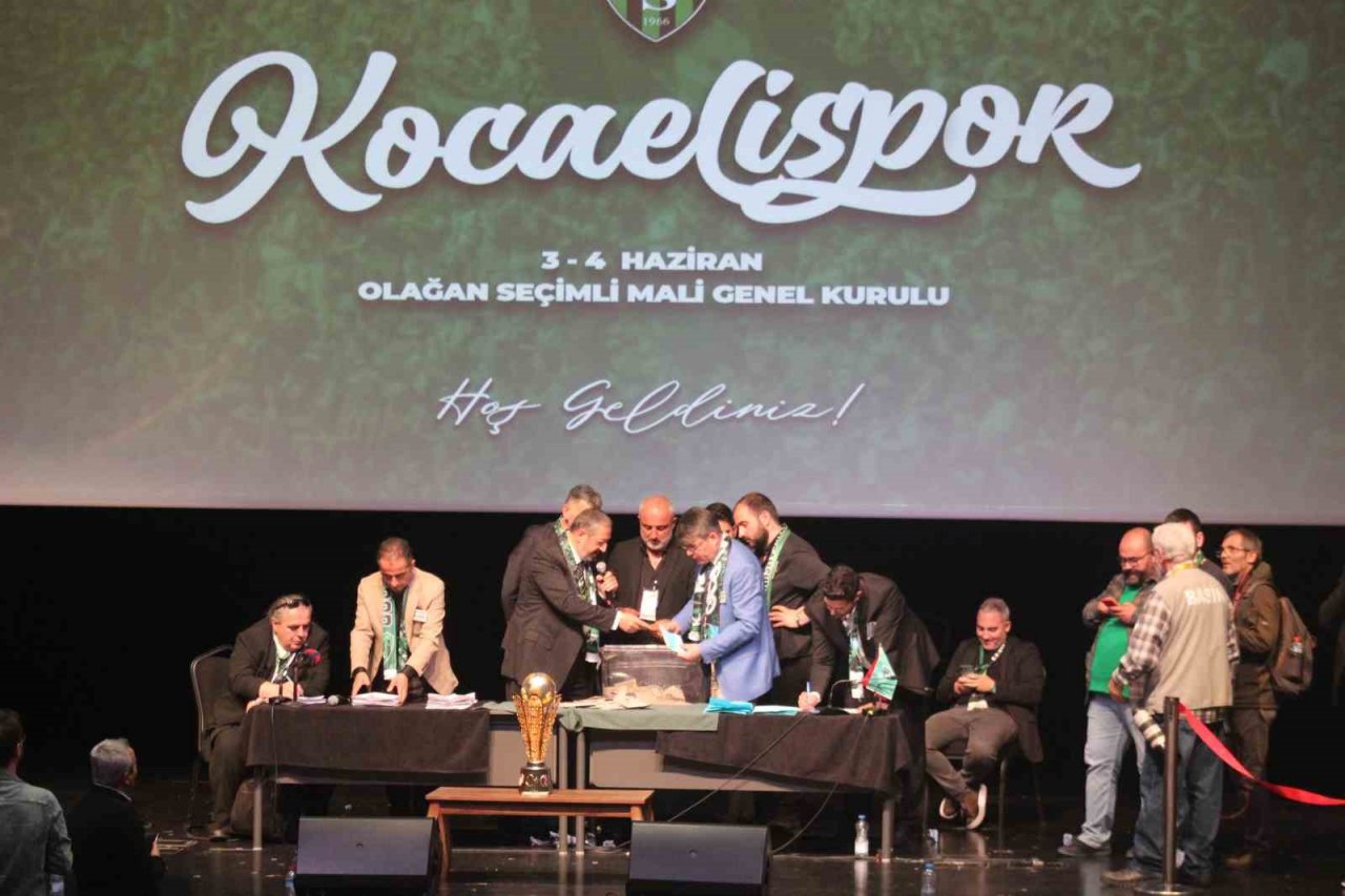 Kocaelispor’da başkan değişmedi
