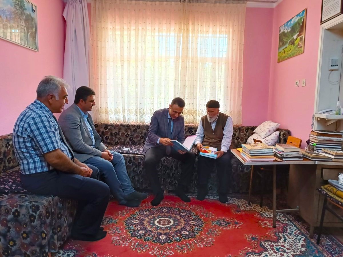 Kaymakam Akpay’dan hocaların hocasına ziyaret