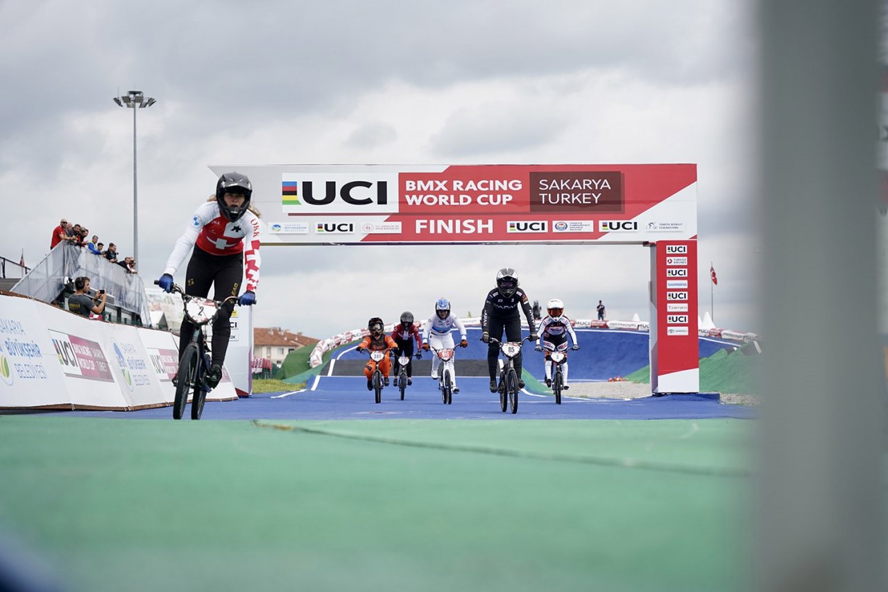 BMX World Cup Sakarya’da fırtına estirdi