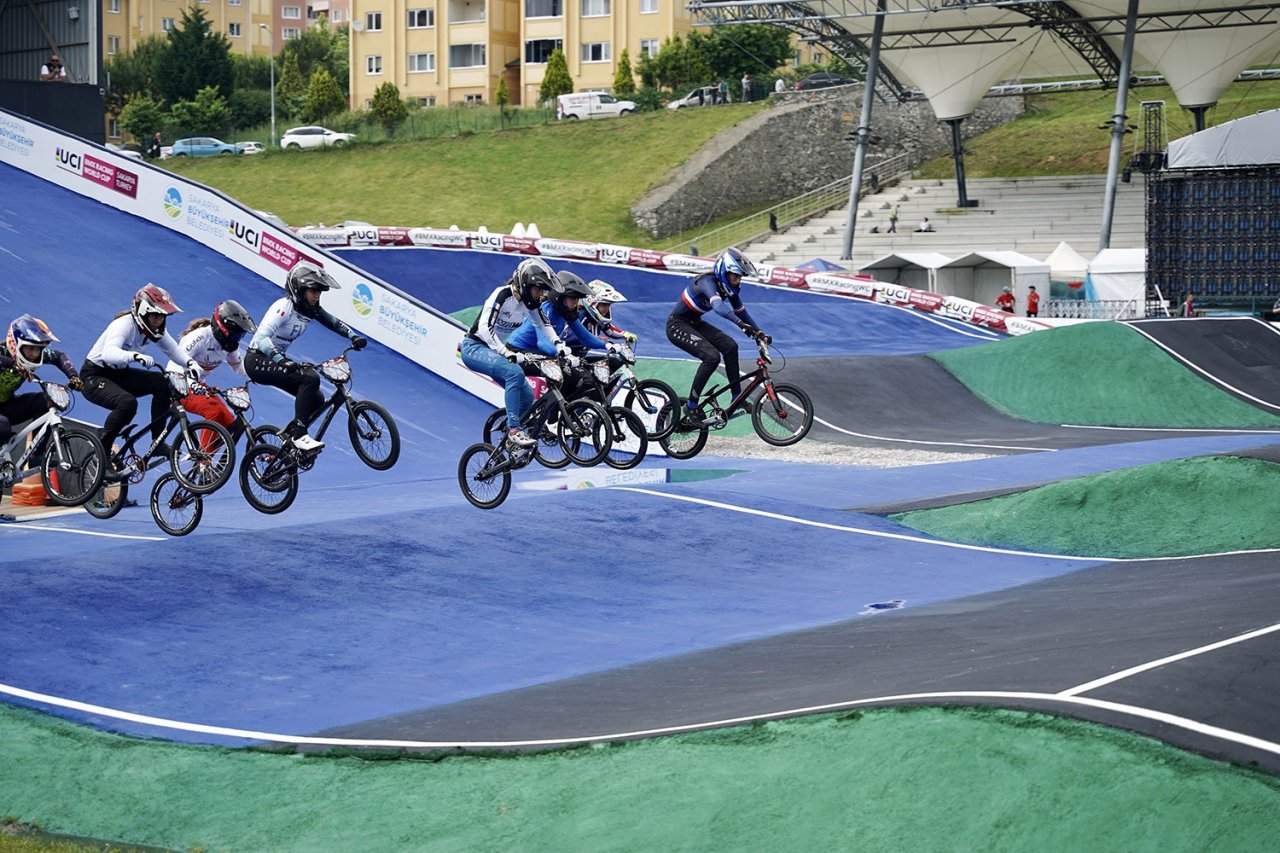 BMX World Cup Sakarya’da fırtına estirdi